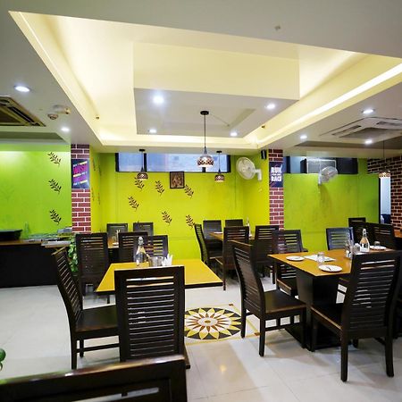 Airport Hotel Grand By Fantasia New Delhi Bagian luar foto
