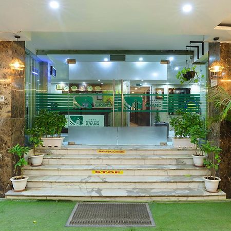 Airport Hotel Grand By Fantasia New Delhi Bagian luar foto