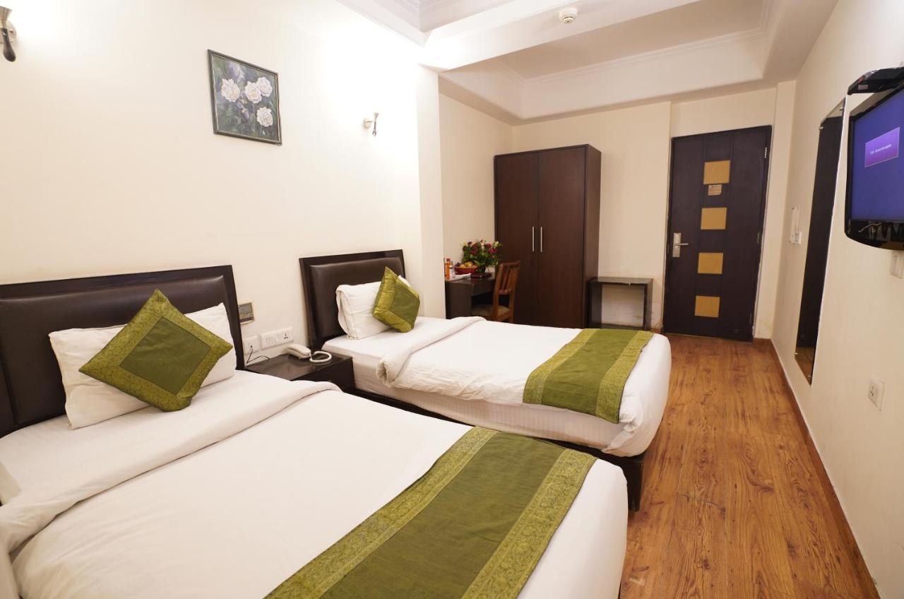 Airport Hotel Grand By Fantasia New Delhi Bagian luar foto