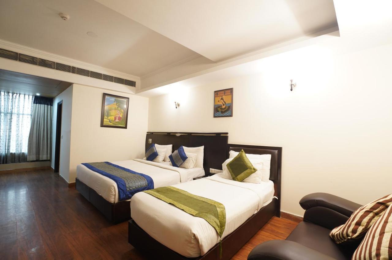 Airport Hotel Grand By Fantasia New Delhi Bagian luar foto