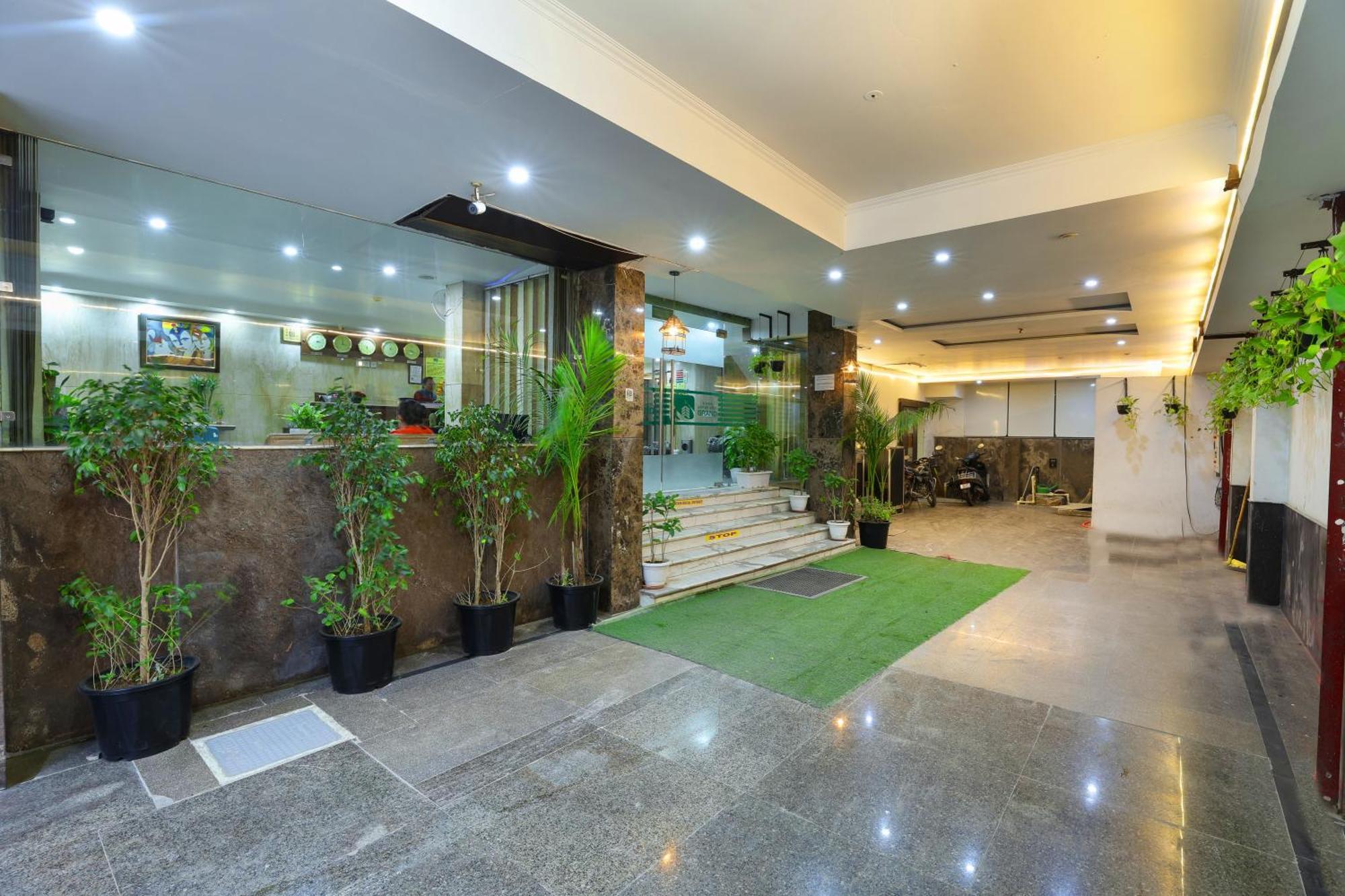 Airport Hotel Grand By Fantasia New Delhi Bagian luar foto