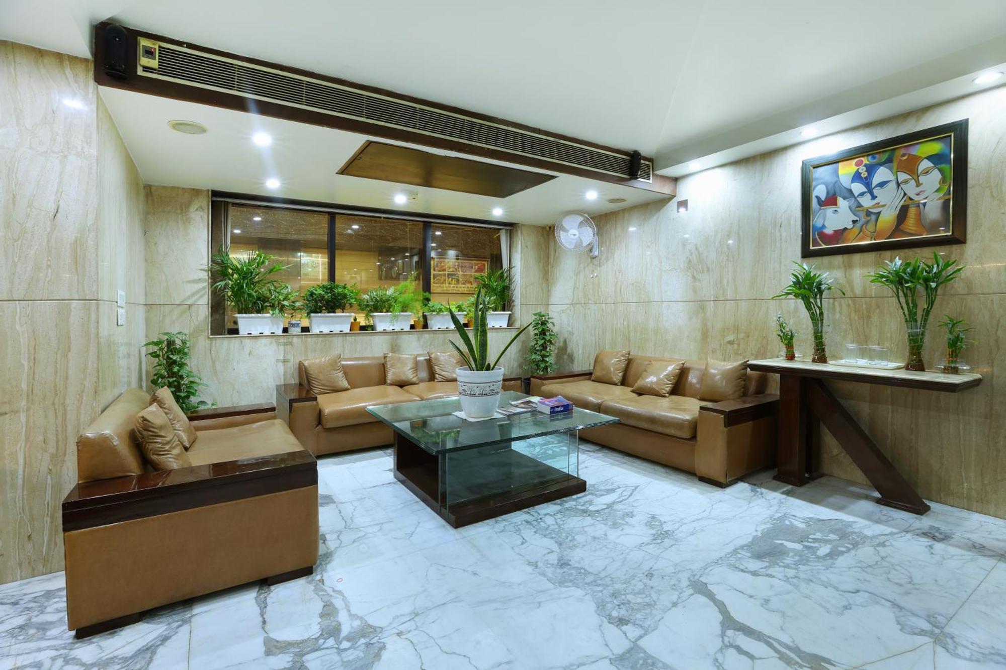 Airport Hotel Grand By Fantasia New Delhi Bagian luar foto