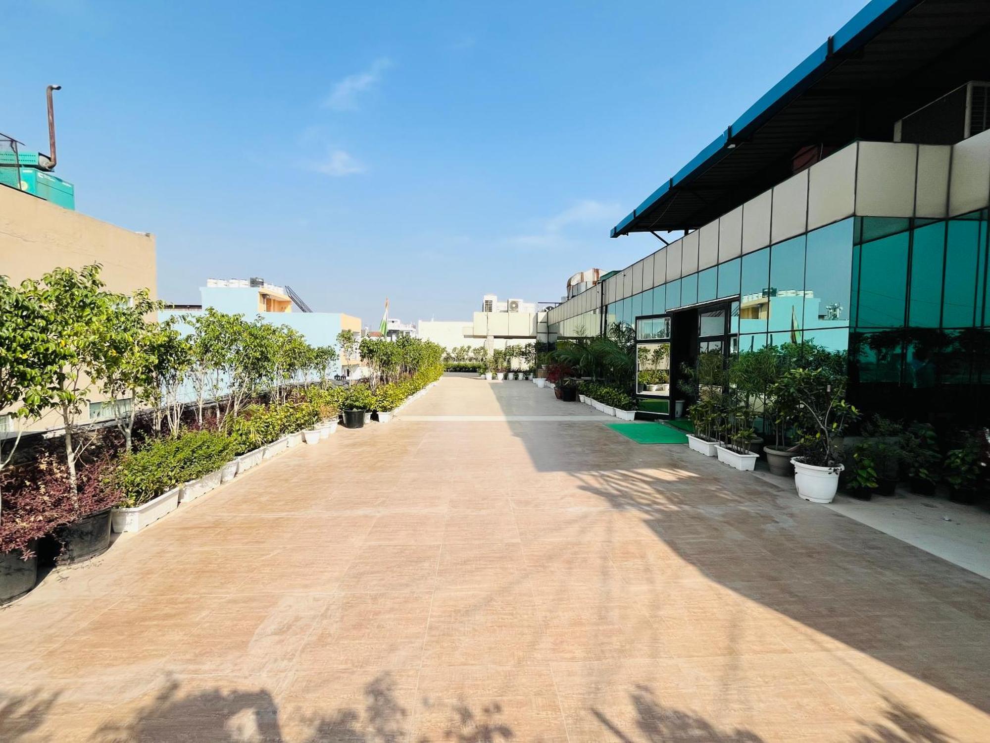 Airport Hotel Grand By Fantasia New Delhi Bagian luar foto