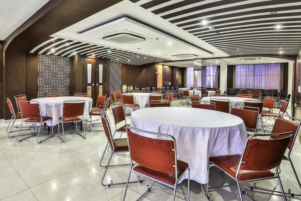 Airport Hotel Grand By Fantasia New Delhi Bagian luar foto